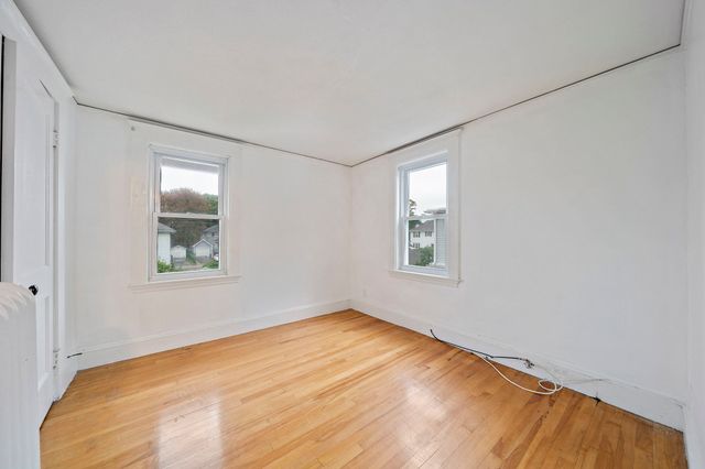 209 Highland Ave, Quincy, MA 02170