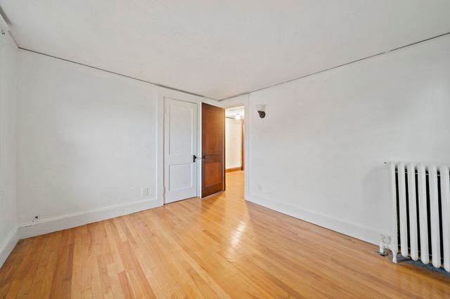 209 Highland Ave, Quincy, MA 02170