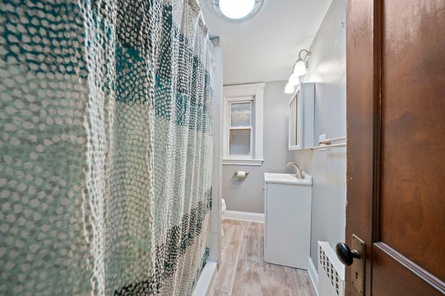 209 Highland Ave, Quincy, MA 02170