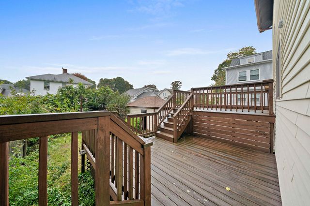209 Highland Ave, Quincy, MA 02170