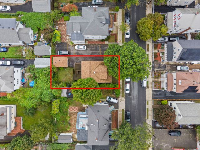 209 Highland Ave, Quincy, MA 02170