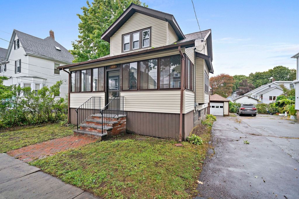209 Highland Ave, Quincy, MA 02170
