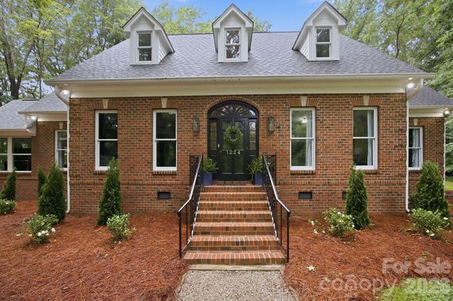 1224 Lago Vista Drive, Matthews, NC 28104