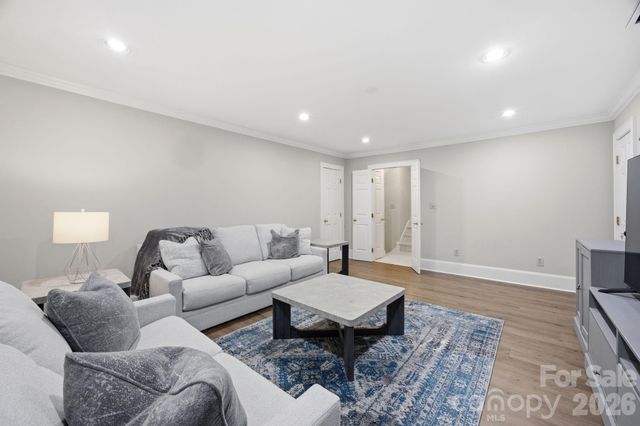 1224 Lago Vista Drive, Matthews, NC 28104