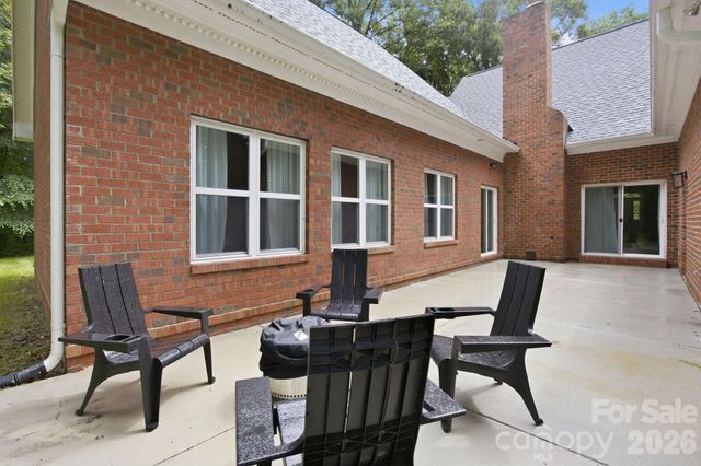 1224 Lago Vista Drive, Matthews, NC 28104