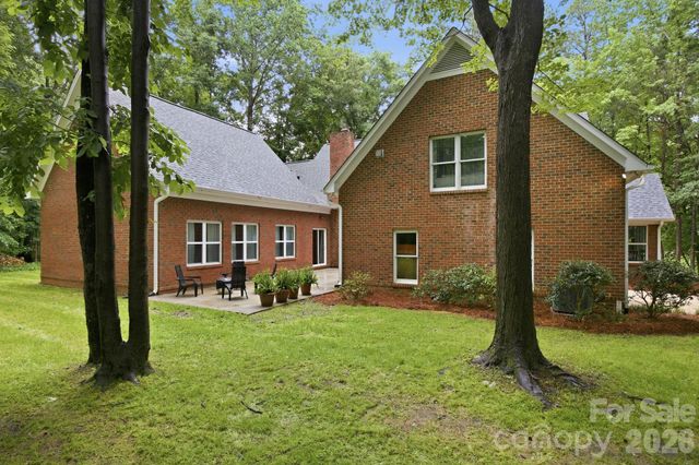 1224 Lago Vista Drive, Matthews, NC 28104
