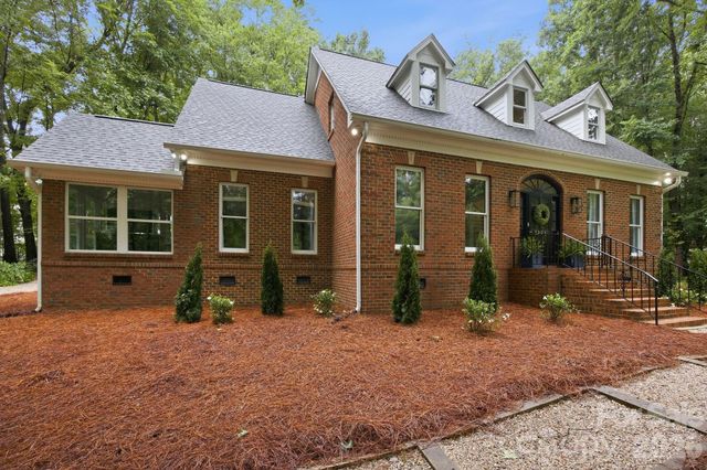 1224 Lago Vista Drive, Matthews, NC 28104