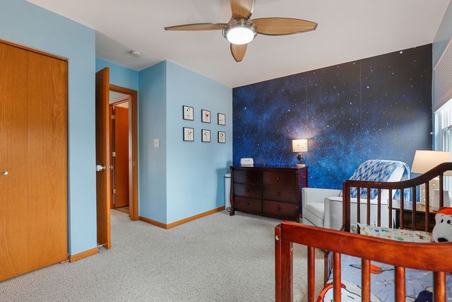 6577 Pine Lake Drive, Tinley Park, IL 60477