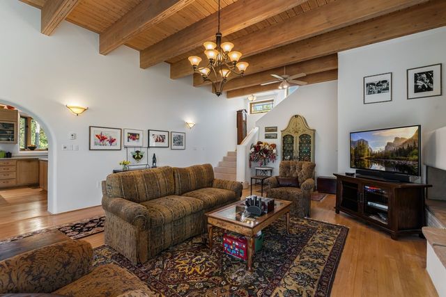 1055 Camino Real, Santa Fe, NM 87501