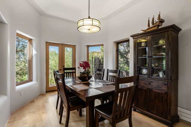 1055 Camino Real, Santa Fe, NM 87501