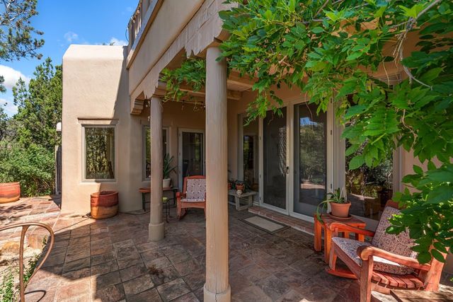 1055 Camino Real, Santa Fe, NM 87501