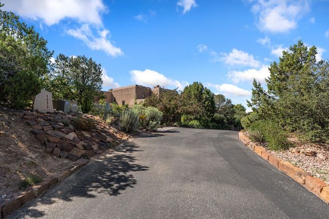 1055 Camino Real, Santa Fe, NM 87501