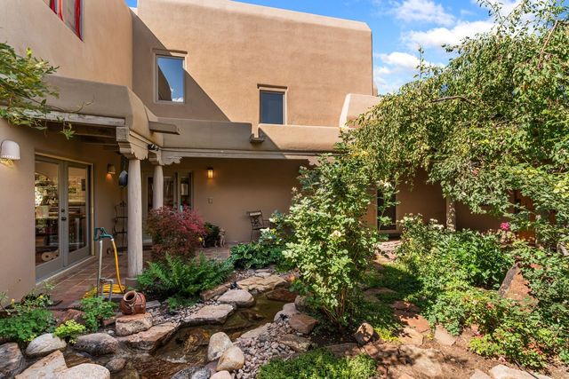 1055 Camino Real, Santa Fe, NM 87501