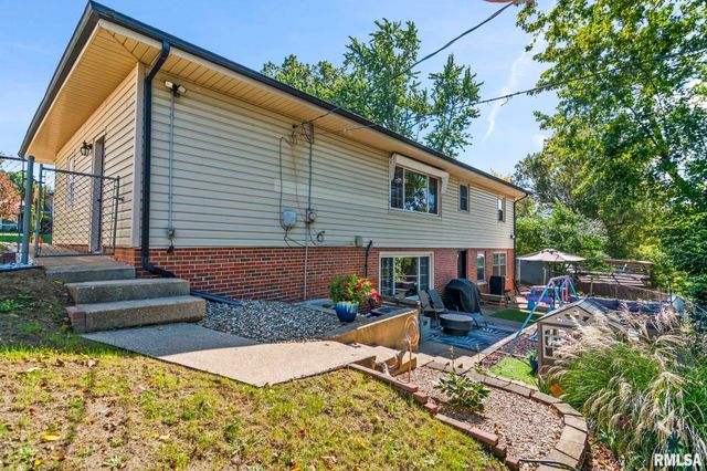 41 WESTWOOD Terrace, Springfield, IL 62702