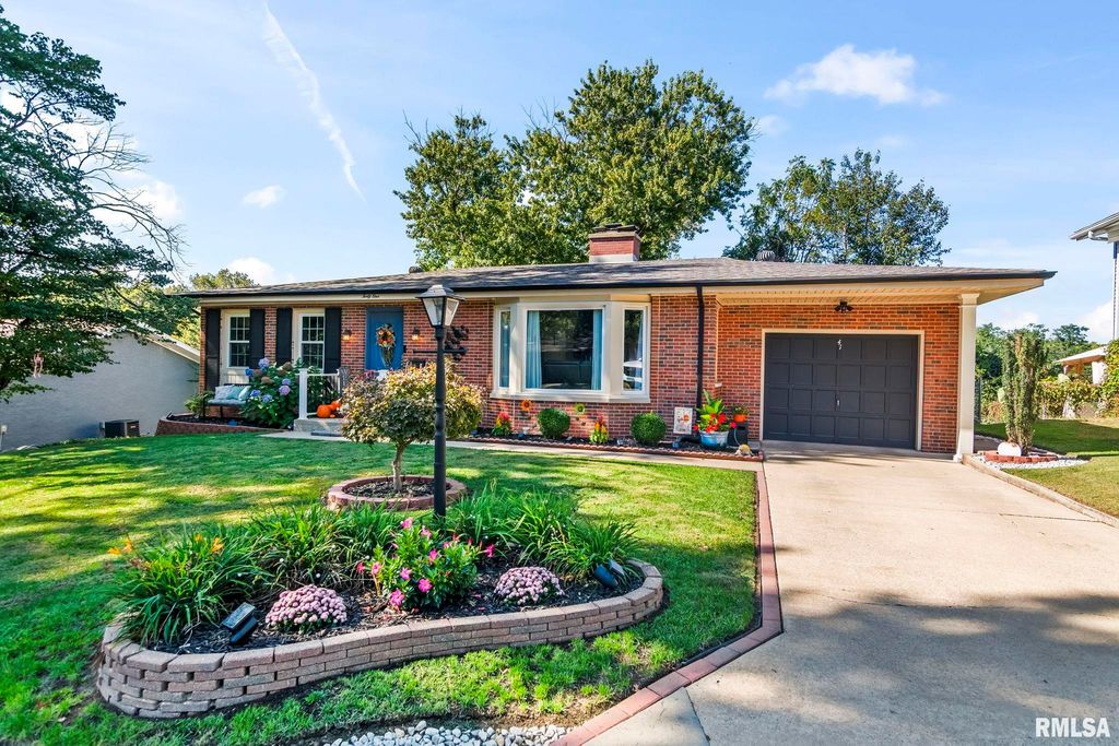 41 WESTWOOD Terrace, Springfield, IL 62702
