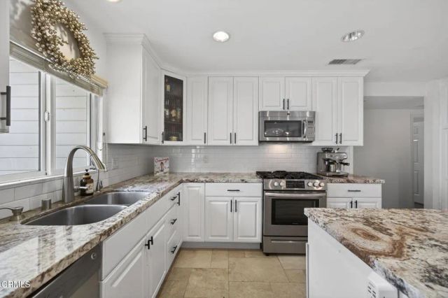 330 Garfield Rondo, Ventura, CA 93003