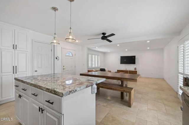 330 Garfield Rondo, Ventura, CA 93003