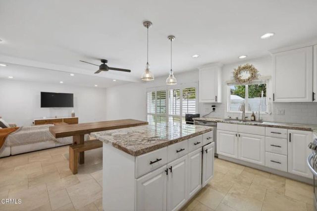 330 Garfield Rondo, Ventura, CA 93003