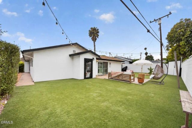 330 Garfield Rondo, Ventura, CA 93003