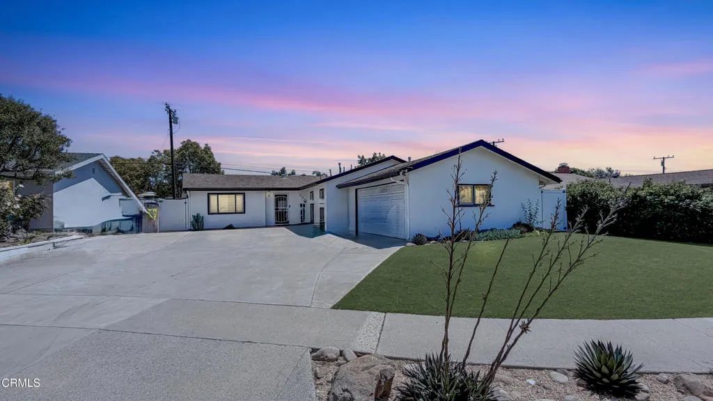 330 Garfield Rondo, Ventura, CA 93003