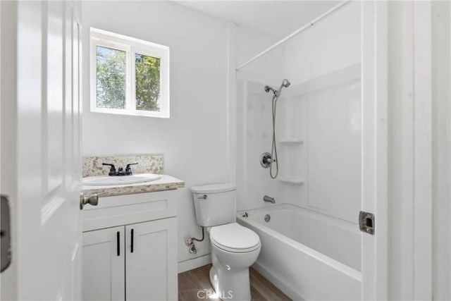 4851 W Avenue M8, Lancaster, CA 93536