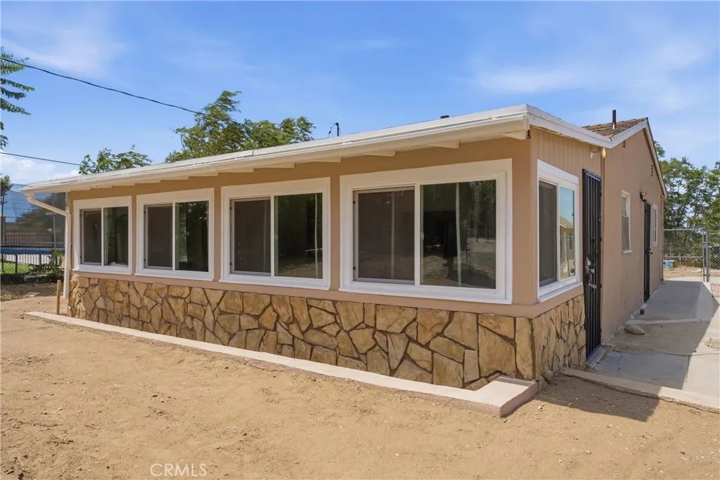 4851 W Avenue M8, Lancaster, CA 93536
