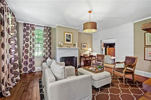 93 Pink House Lane, Sewickley Heights, PA 15143