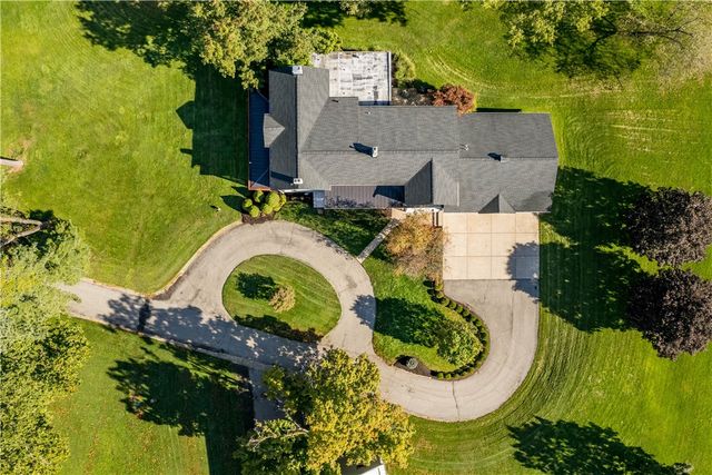 93 Pink House Lane, Sewickley Heights, PA 15143