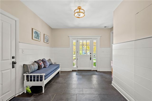 93 Pink House Lane, Sewickley Heights, PA 15143