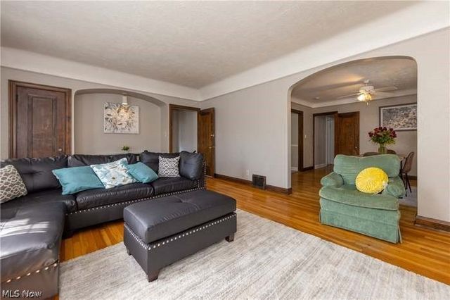 3638 Lynnfield Road, Shaker Heights, OH 44122