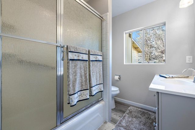 2640 Villa Avenue, Clovis, CA 93612