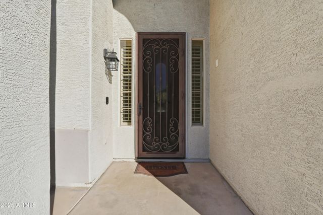 730 W CAROB Place, Chandler, AZ 85248
