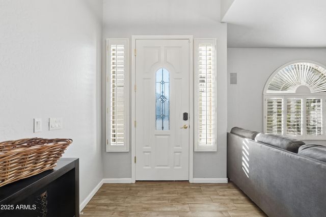 730 W CAROB Place, Chandler, AZ 85248