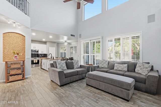 730 W CAROB Place, Chandler, AZ 85248