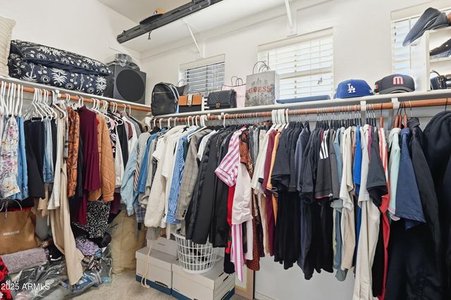 730 W CAROB Place, Chandler, AZ 85248