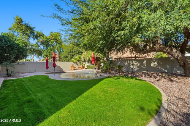 730 W CAROB Place, Chandler, AZ 85248