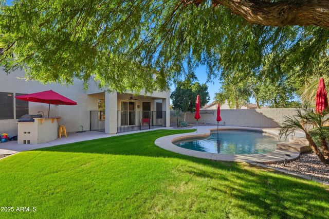 730 W CAROB Place, Chandler, AZ 85248