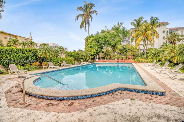 255 W 24th Street 107, Miami Beach, FL 33140