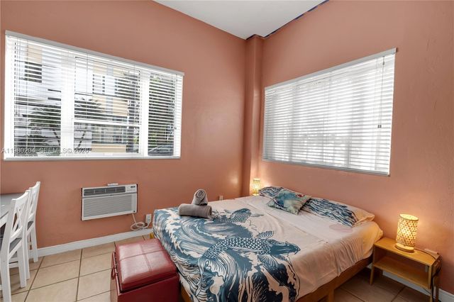 255 W 24th Street 107, Miami Beach, FL 33140