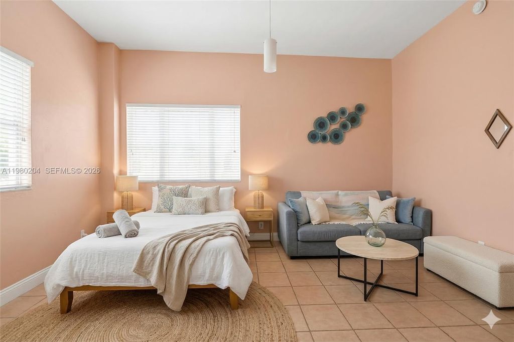 255 W 24th Street 107, Miami Beach, FL 33140