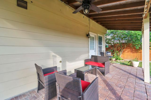 1247 Coppermeade Drive, Houston, TX 77067