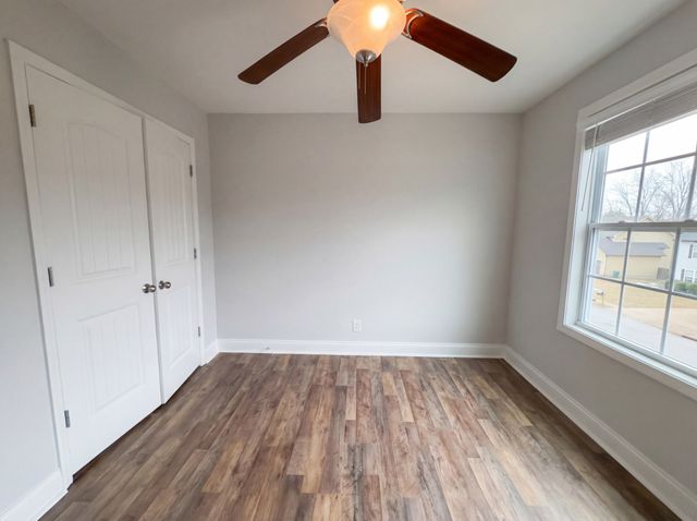 432 Leslie Wood Dr, Clarksville, TN 37040