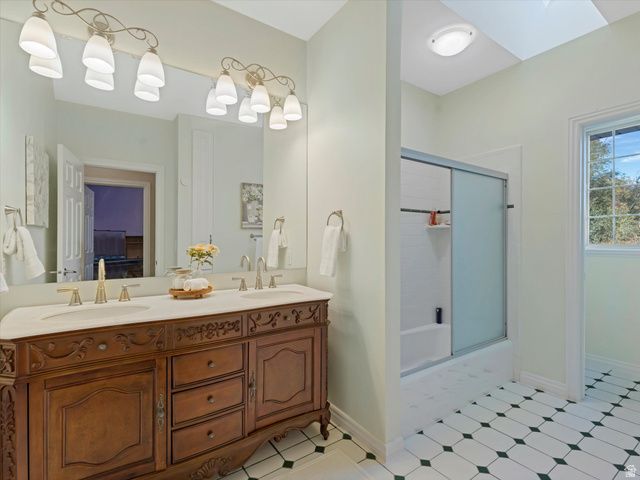 7641 S MARY ESTHER CIR, Sandy, UT 84093