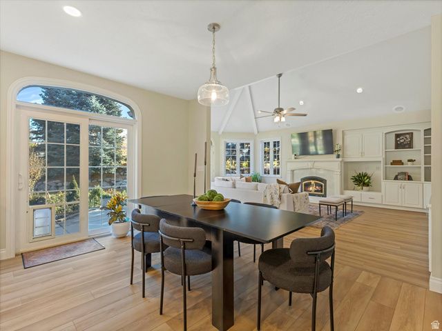 7641 S MARY ESTHER CIR, Sandy, UT 84093