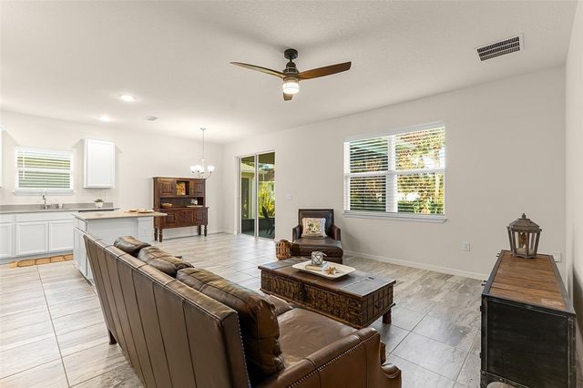 368 Sandcrest Circle, Sebastian, FL 32958