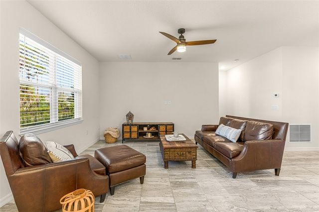368 Sandcrest Circle, Sebastian, FL 32958