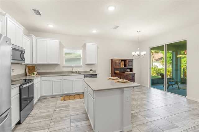 368 Sandcrest Circle, Sebastian, FL 32958