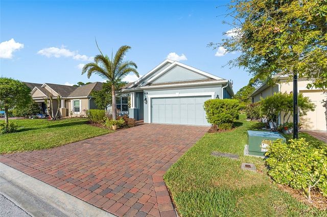 368 Sandcrest Circle, Sebastian, FL 32958