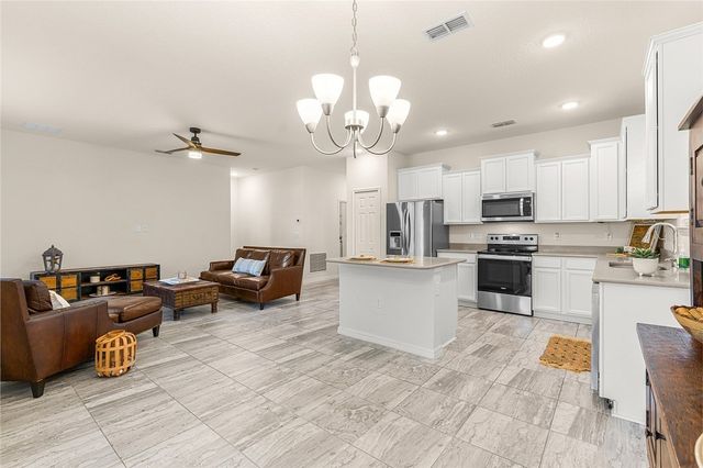 368 Sandcrest Circle, Sebastian, FL 32958