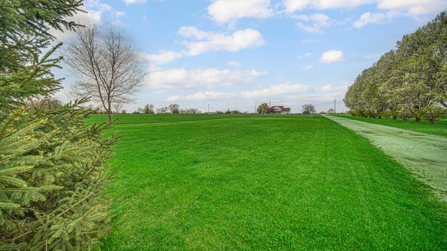 14805 W 109th Avenue, Dyer, IN 46311